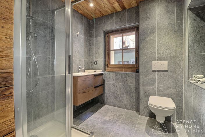 Image No.30-3 Bed Property for sale