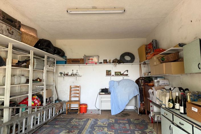 Image No.17-1 Bed House for sale