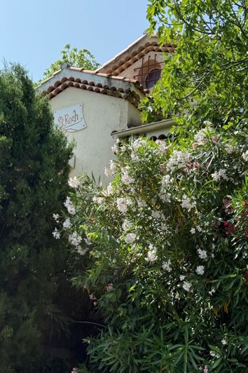 Image No.18-1 Bed House for sale