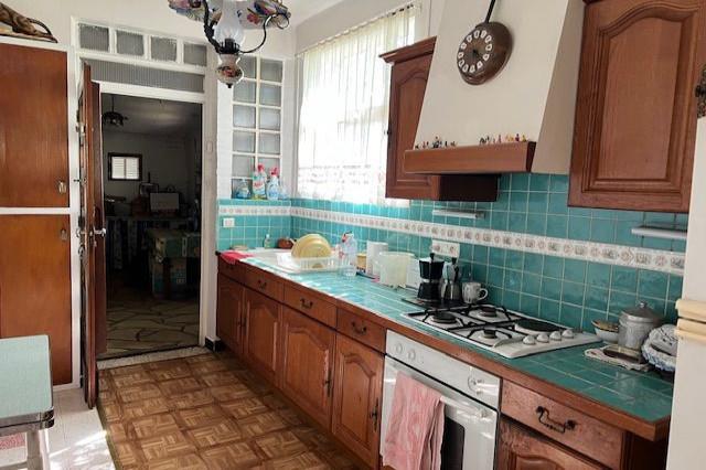 Image No.5-1 Bed House for sale