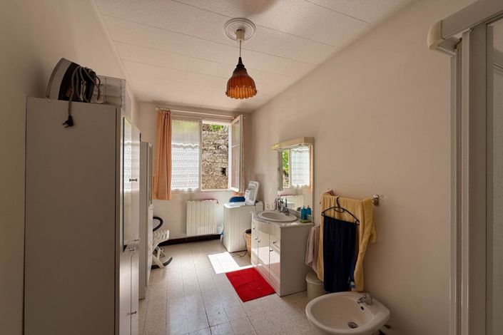 Image No.9-1 Bed House for sale