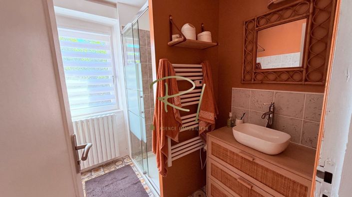 Image No.7-3 Bed House for sale