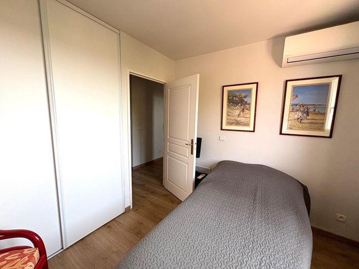 Image No.11-3 Bed Apartment for sale