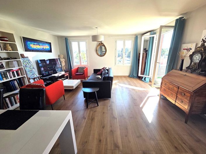 Image No.3-3 Bed Apartment for sale