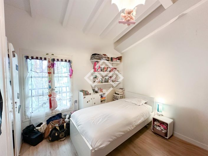 Image No.14-5 Bed House for sale