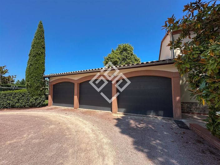 Image No.20-5 Bed House for sale