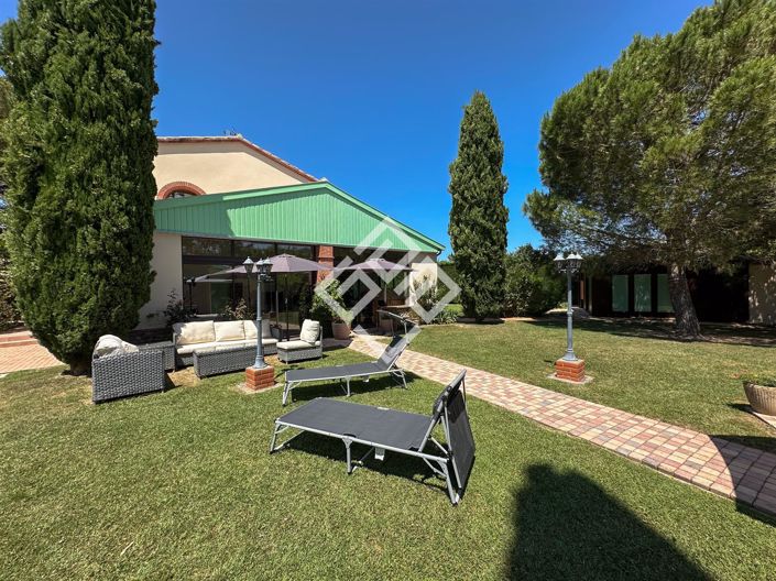 Image No.31-5 Bed House for sale