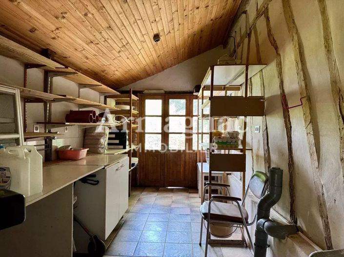 Image No.9-2 Bed House for sale