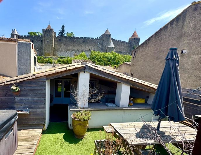 Image No.1-4 Bed House for sale
