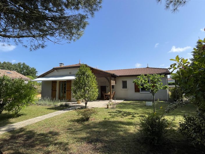 Image No.1-3 Bed House for sale