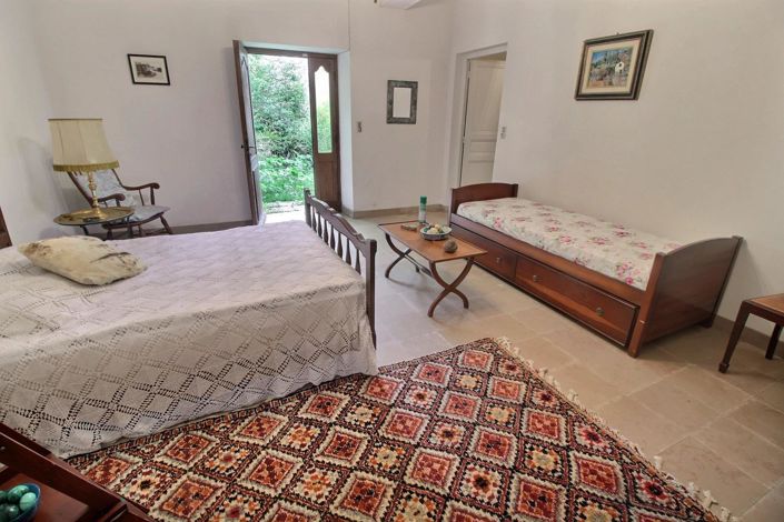 Image No.19-5 Bed House for sale