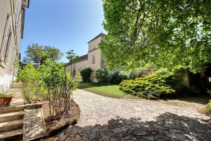 Image No.6-5 Bed House for sale