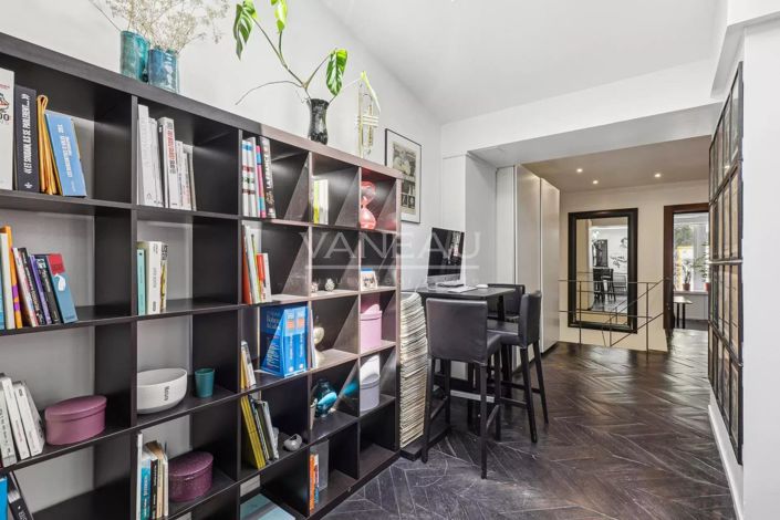 Image No.12-3 Bed Apartment for sale