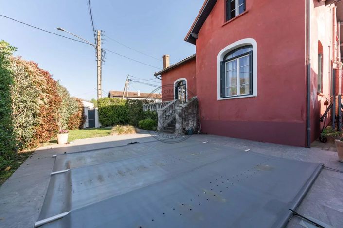 Image No.8-House for sale