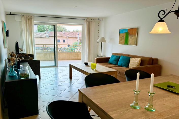 Image No.1-Appartement de 2 chambres à vendre à Sainte-Maxime