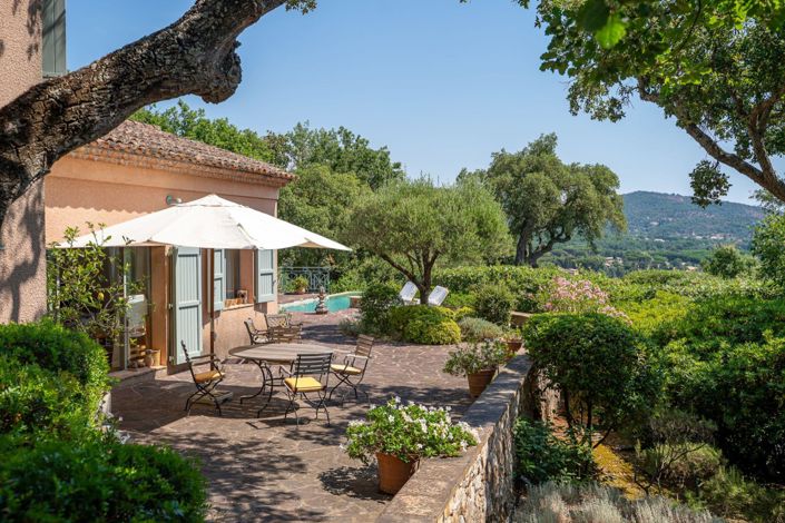 Image No.2-4 Bed House for sale