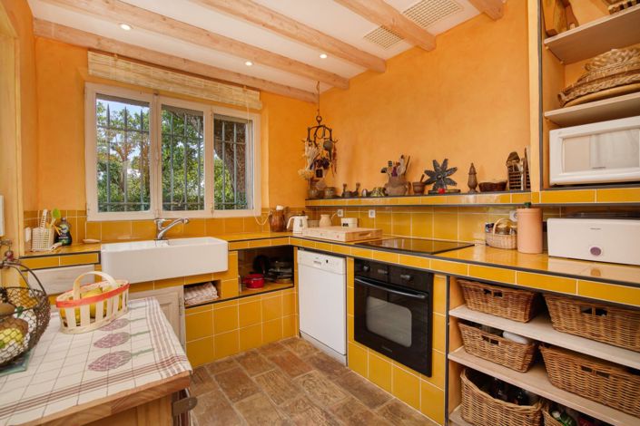 Image No.5-4 Bed House for sale