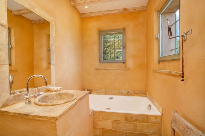 Image No.7-4 Bed House for sale