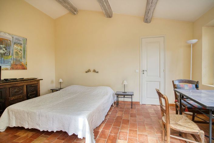 Image No.8-4 Bed House for sale