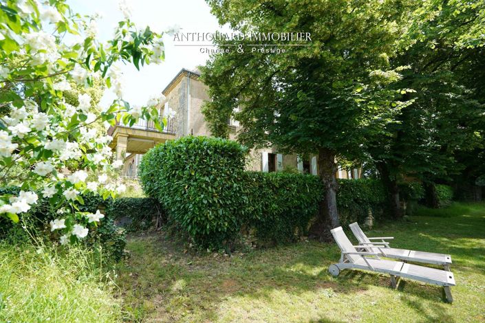 Image No.16-9 Bed Property for sale