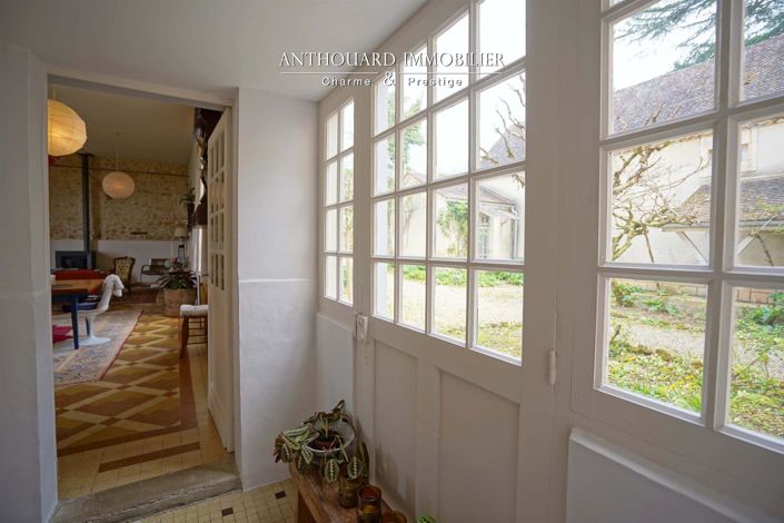 Image No.33-9 Bed Property for sale