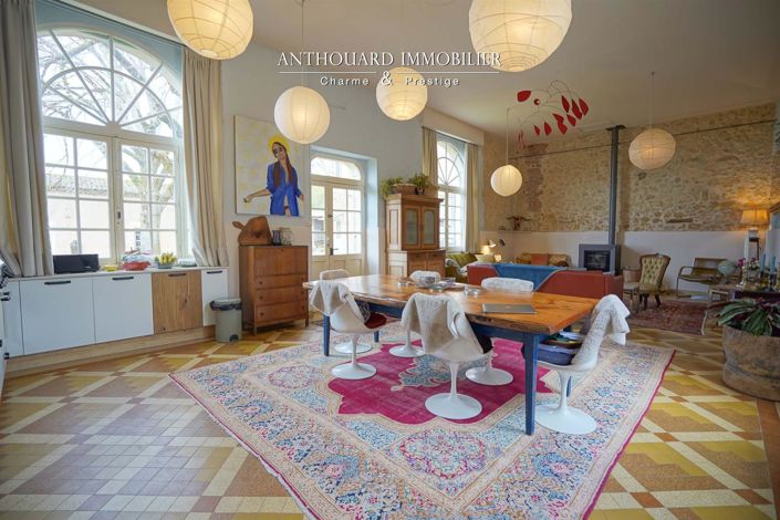 Image No.34-9 Bed Property for sale