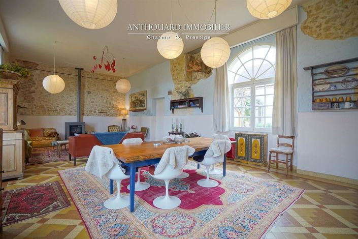 Image No.38-9 Bed Property for sale