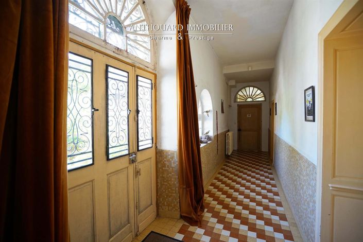 Image No.44-9 Bed Property for sale