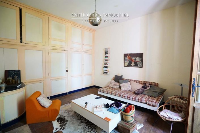 Image No.45-9 Bed Property for sale