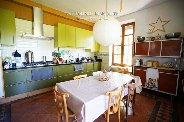 Image No.46-9 Bed Property for sale