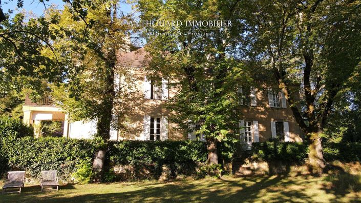 Image No.5-9 Bed Property for sale