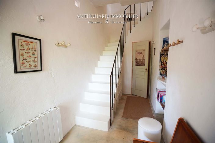 Image No.52-9 Bed Property for sale