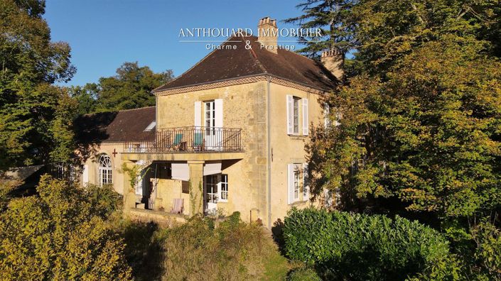 Image No.7-9 Bed Property for sale