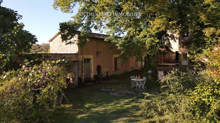 Image No.8-9 Bed Property for sale