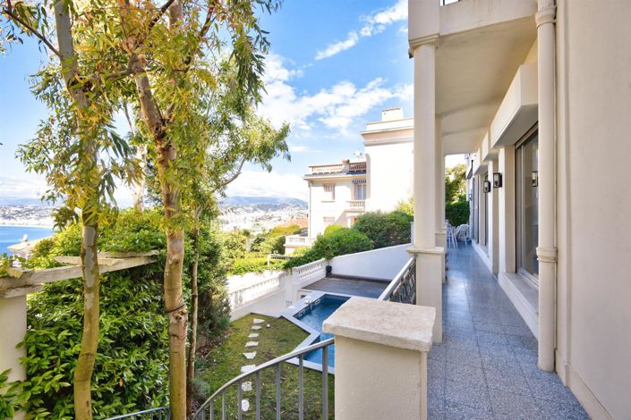 Image No.7-5 Bed House for sale