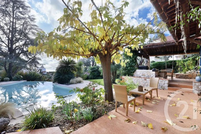 Image No.3-5 Bed House for sale