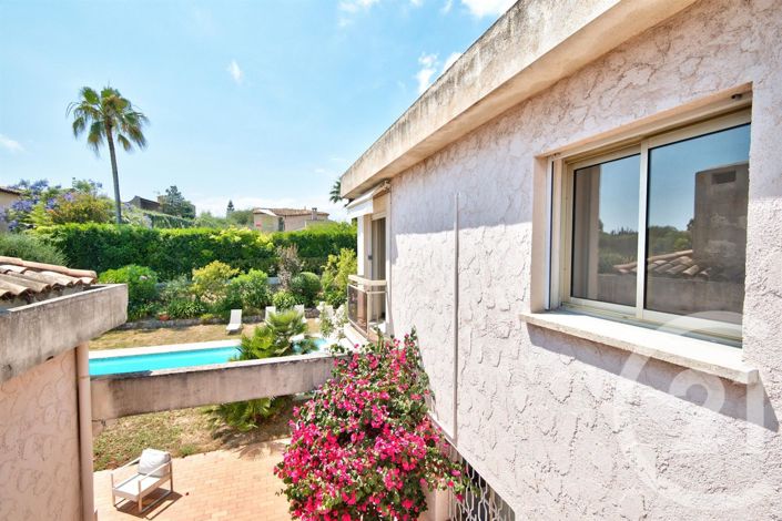 Image No.21-5 Bed House for sale