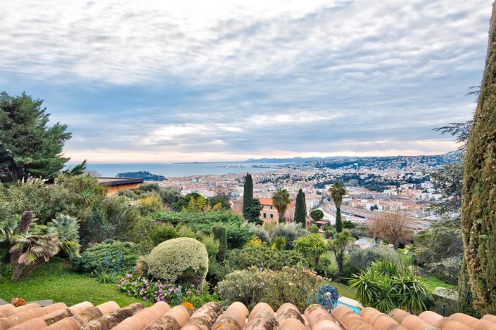 Image No.20-4 Bed House for sale