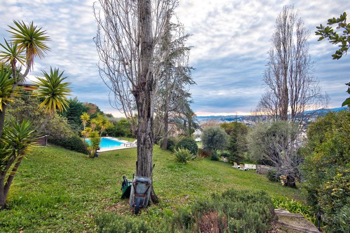 Image No.25-4 Bed House for sale