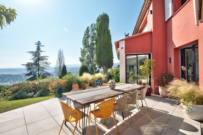 Image No.6-4 Bed House for sale