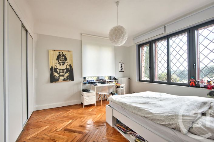 Image No.14-4 Bed House for sale