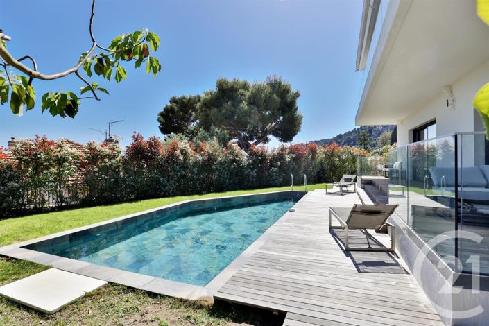 Image No.1-6 Bed House for sale