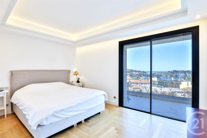 Image No.11-6 Bed House for sale