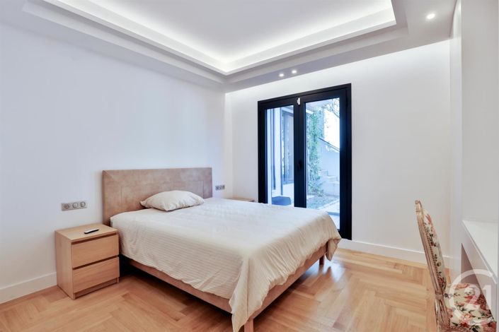 Image No.15-6 Bed House for sale