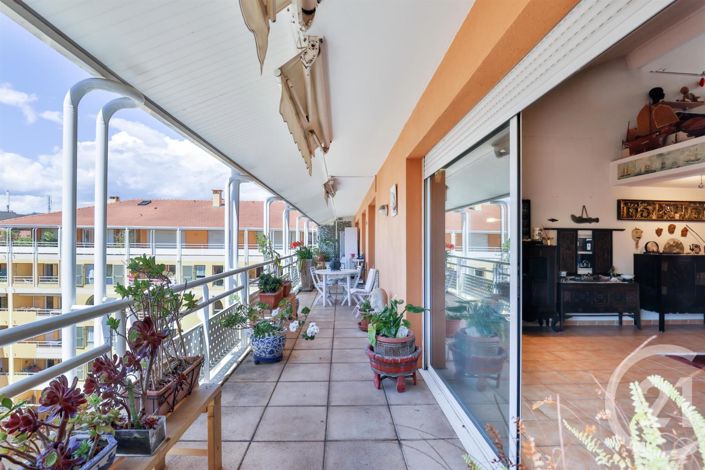 Image No.1-3 Bed Apartment for sale