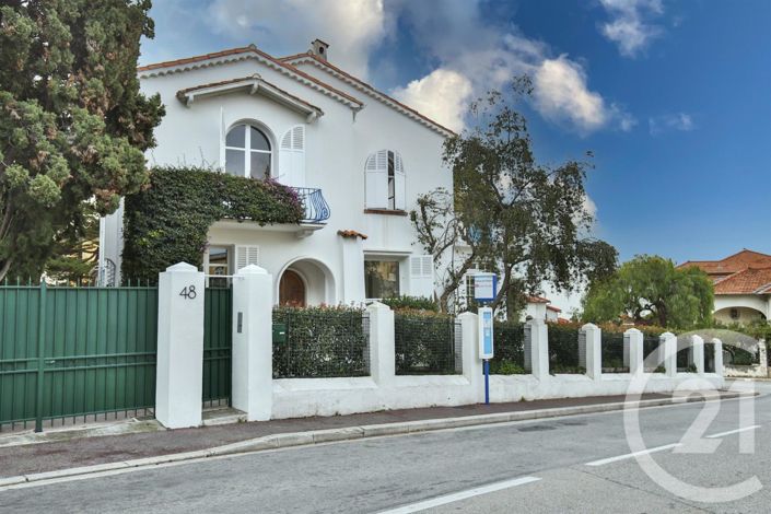 Image No.18-6 Bed House for sale