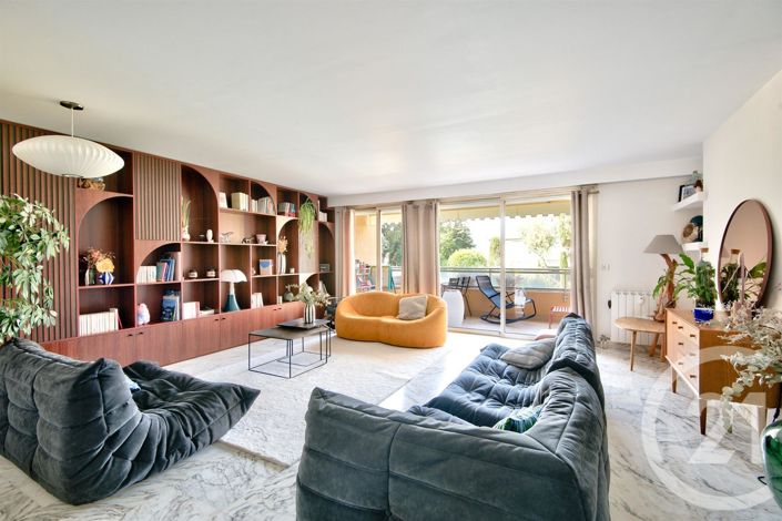 Image No.2-4 Bed Apartment for sale