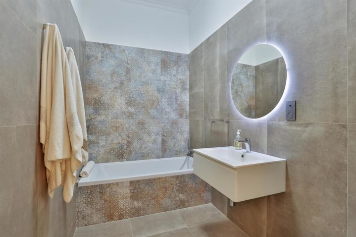 Image No.8-2 Bed Apartment for sale