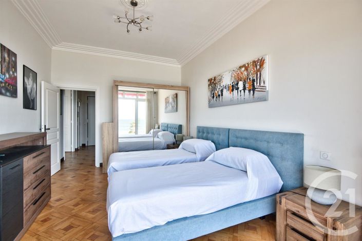 Image No.10-1 Bed Apartment for sale