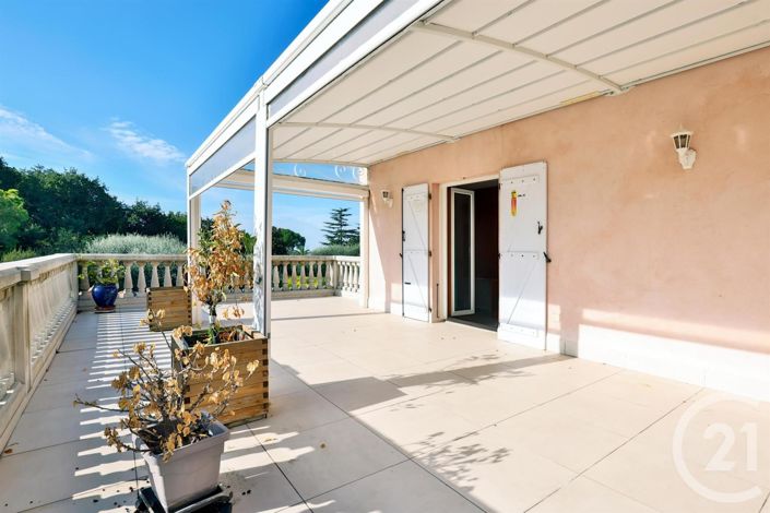 Image No.10-5 Bed House for sale